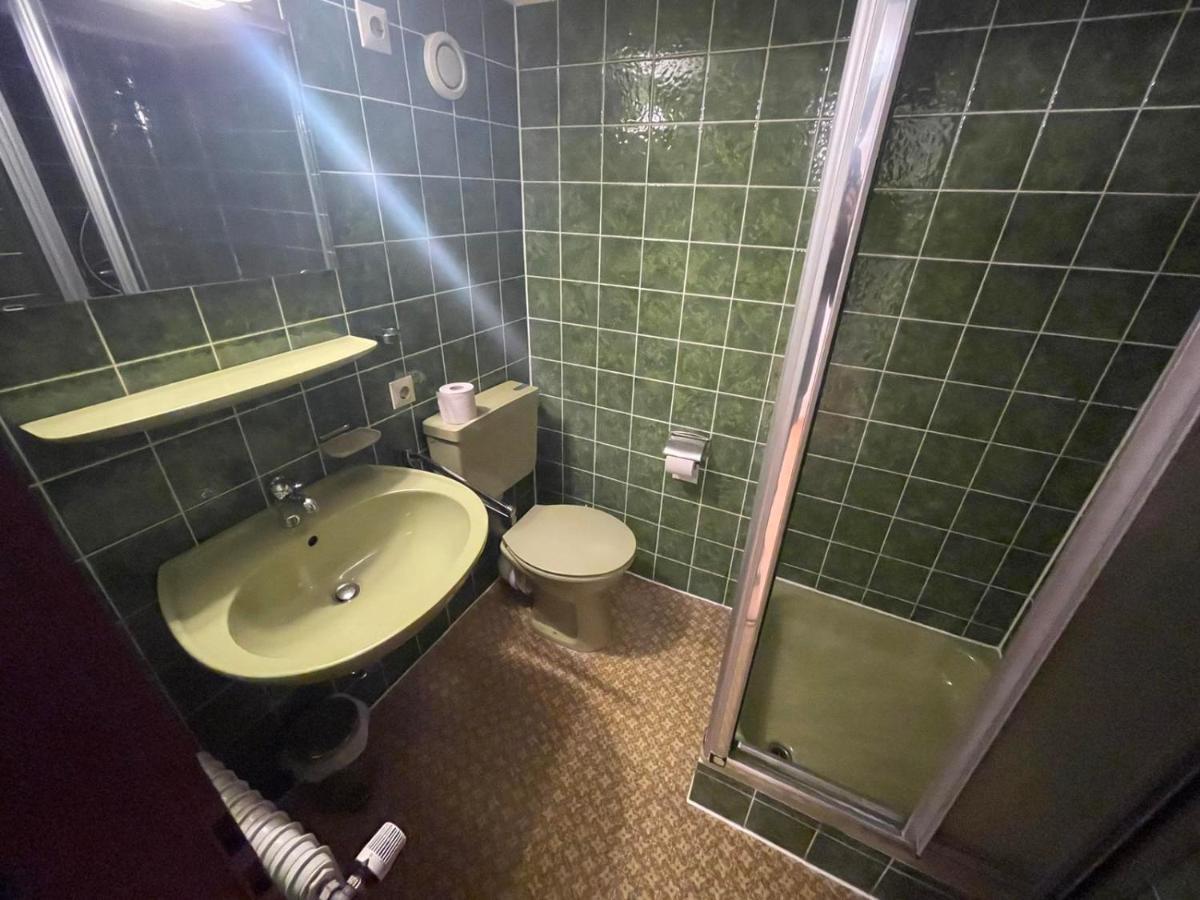 Beny Hotel Restaurant Hertingen Eksteriør bilde