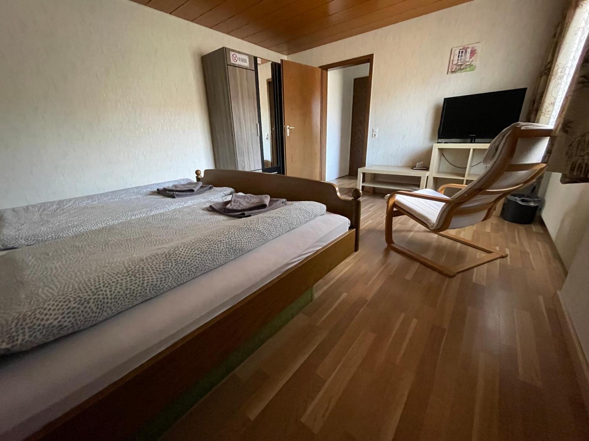 Beny Hotel Restaurant Hertingen Eksteriør bilde